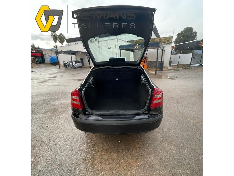 Skoda Octavia 1.9 TDI 100CV foto 12
